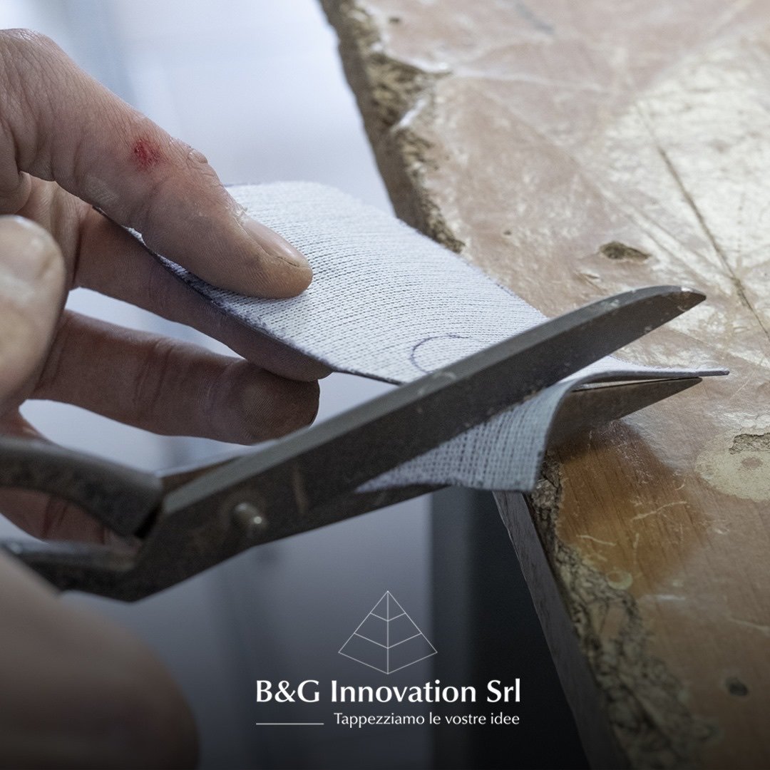 Ritaglio Preciso a Mano